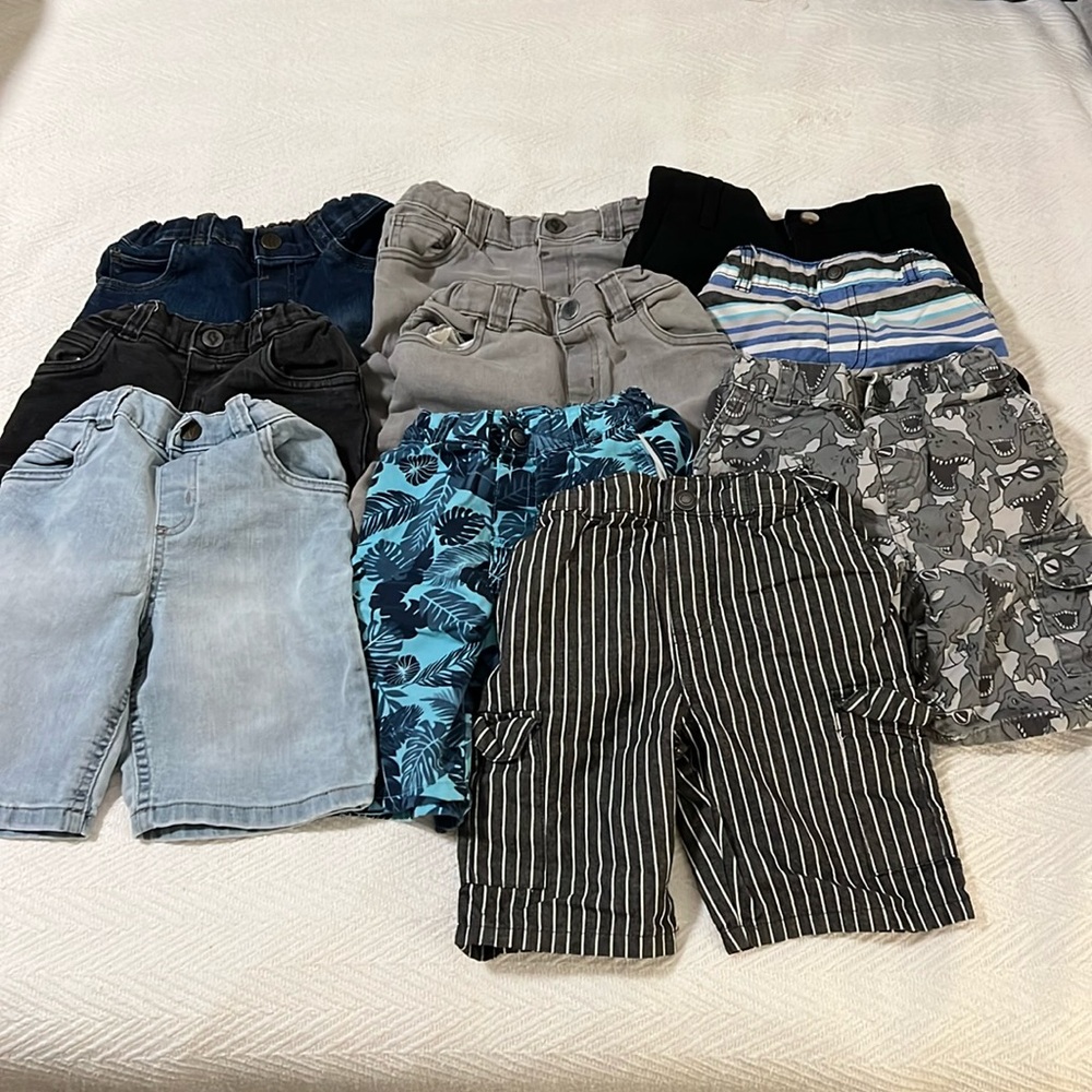 Lot of 10 Boys size 5T shorts
